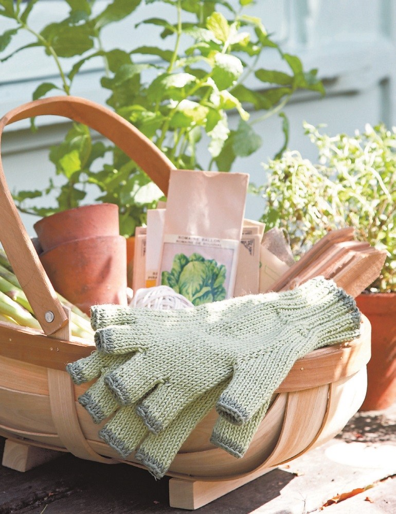 Gardener’s Gloves Free Knitting Pattern