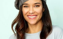 Lace Beret Free Hat Knitting Pattern