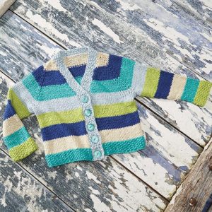 Hopscotch Cardi Free Download Baby Knit Pattern. Striped baby cardigan knitting pattern in stockinette stitch with raglan sleeves.