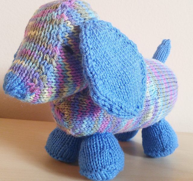 Luis The Long Puppy Free Knitting Pattern