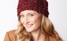 Bernat Shining Swirls Knit Hat Free Knitting Pattern