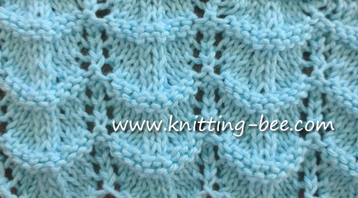 Free Lace Ripple Stitch Knitting Pattern https://www.knitting-bee.com/knitting-stitch-library/feather-and-fan-variations/free-lace-ripple-stitch-knitting-pattern