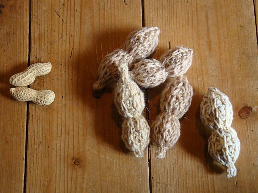 Free Peanut Knitting Pattern