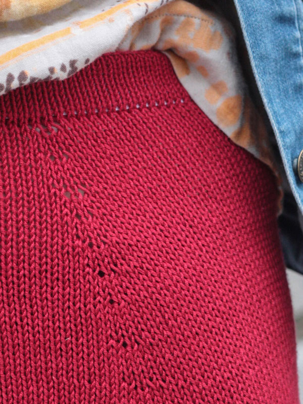 Hibiscus Skirt Free Women's Knitting Pattern