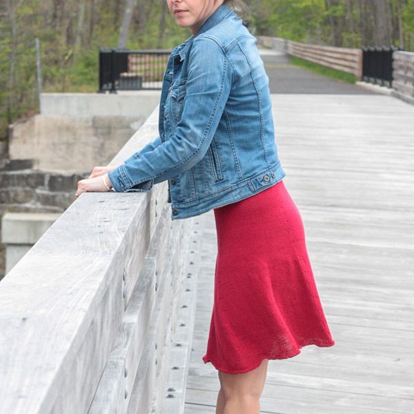 Hibiscus Skirt Free Women’s Knitting Pattern