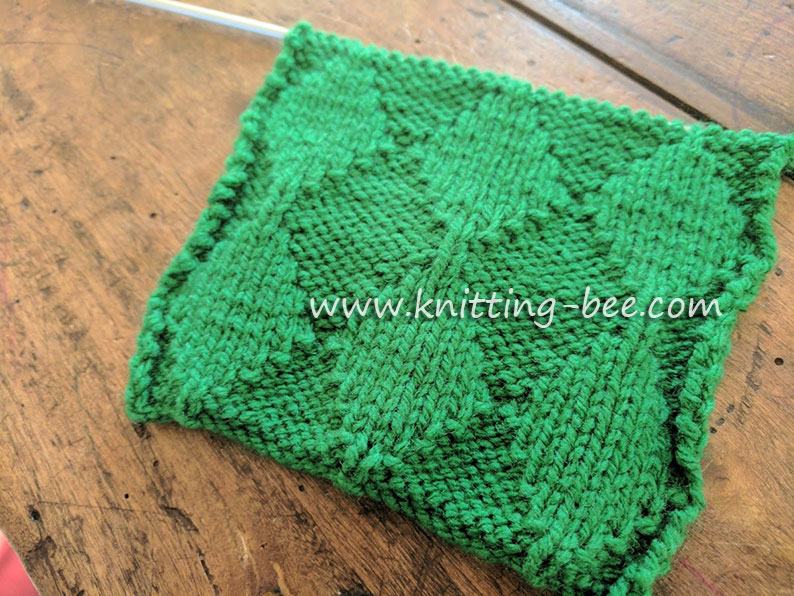 Knit and Purl Diamond Free Knitting Stitch Pattern from https://www.knitting-bee.com/knitting-stitch-library/knit-purl-stitches/knit-purl-diamond-free-knitting-stitch-pattern
