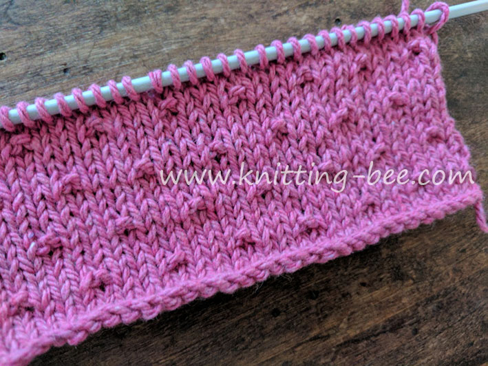 Little Bumps Free Knitting Stitch from https://www.knitting-bee.com/knitting-stitch-library/knit-purl-stitches/little-bumps-free-knitting-stitch