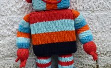 Mr Ro-bot Free Knitting Pattern