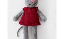 Patons Country Mouse Free Toy Knitting Pattern