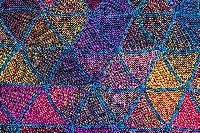 Six Pedal Blanket Free Knitting Pattern