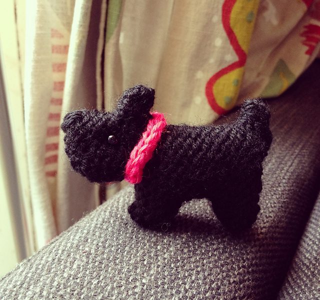 Tiny Scottie Dog Free Knitting Pattern