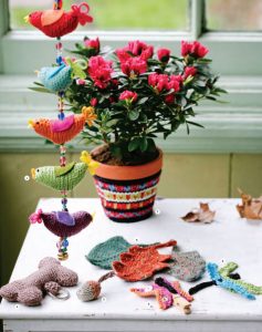 String of Birds Free Knitting Pattern