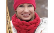 Patons Cabled Cowl Free Knitting Pattern
