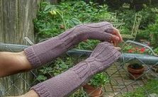 Hour Glass Arm Warmers Free Knitting Pattern