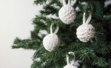 Bulky Baubles Free Christmas Knitting Pattern