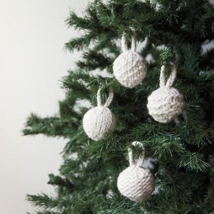 Bulky Baubles Free Christmas Knitting Pattern