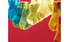 Bernat Mini Stockings Free Christmas Knitting Pattern
