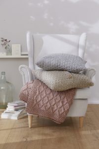 Chic Pillow and Blanket Free Knitting Patterns