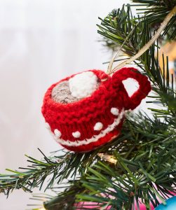 Cup of Cocoa Ornament Free Christmas Knitting Pattern