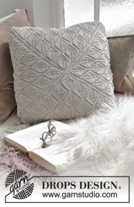Don't Leaf Me Behind Pillow Free Knitting Pattern