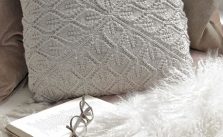 Don’t Leaf Me Behind Pillow Free Knitting Pattern