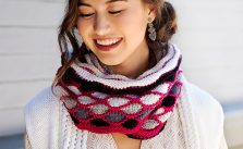 Roulette Chic Cowl Free Knitting Pattern