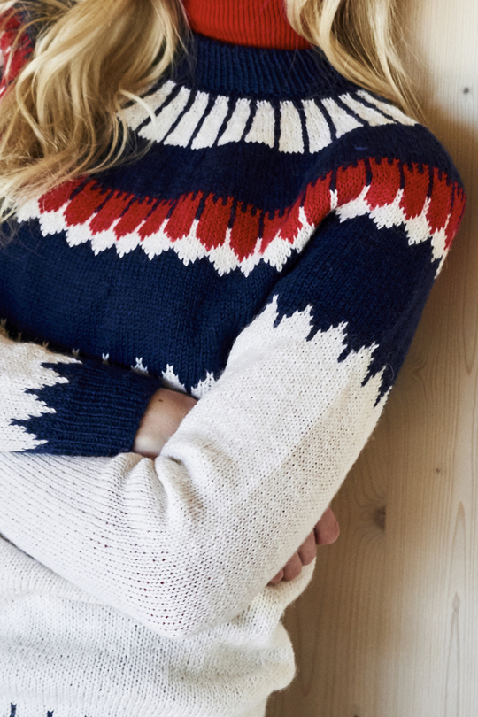 Women's Northern Lights Sweater Free Knitting Pattern