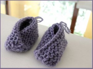 newborn baby slippers free knitting pattern