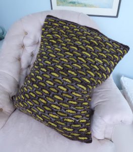 Backtrack Cushion Free Knitting Pattern