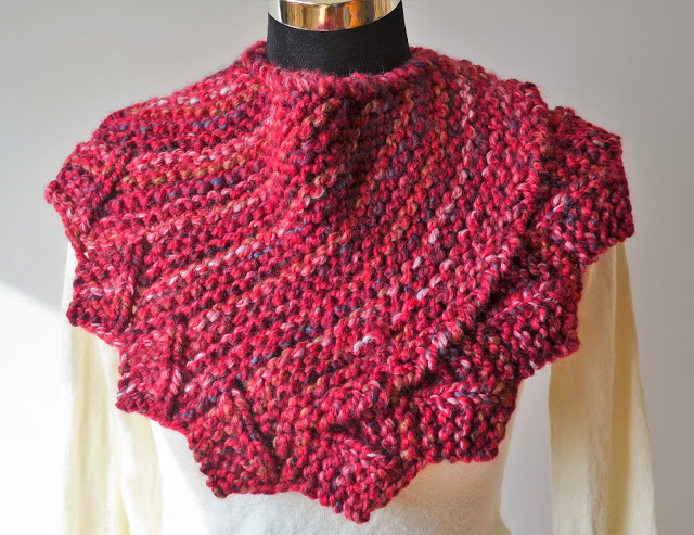 Dragon Fire Cowl Free Knitting Pattern