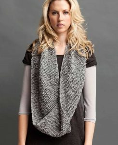 Easy Moss Stitch Cowl Free Knitting Pattern
