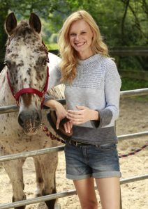 Free Ladies Sweater Knitting Pattern