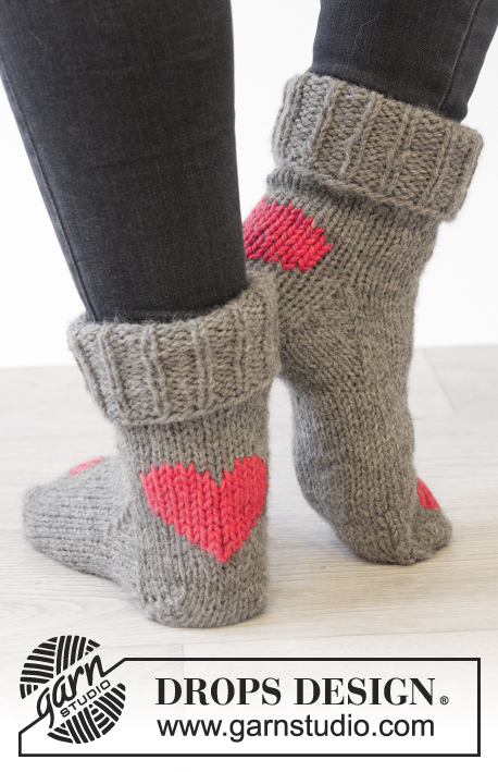 Heart Dance Free Sock Knitting Pattern