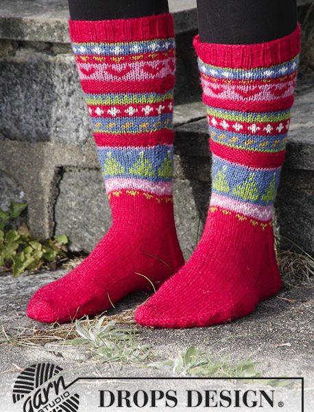 Mistle-Toes Christmas Fair Isle Socks Free Knitting Pattern