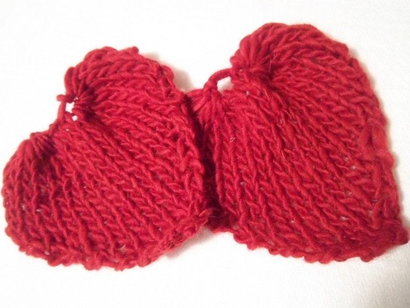 Two Knit Hearts Free Knitting Pattern