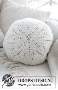 White Flower Pillow Free Lace Knitting Pattern