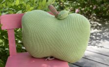 Apple Pillow Free Knitting Pattern