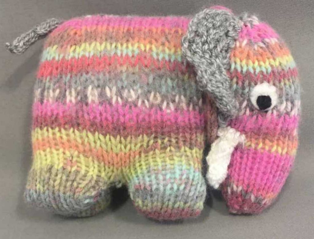 Fre Knitting Pattern for an Elephant