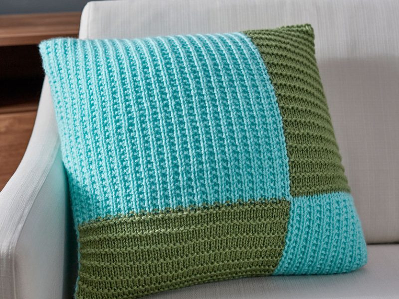 Free Knitting Pattern for a Modern Knit Pillow