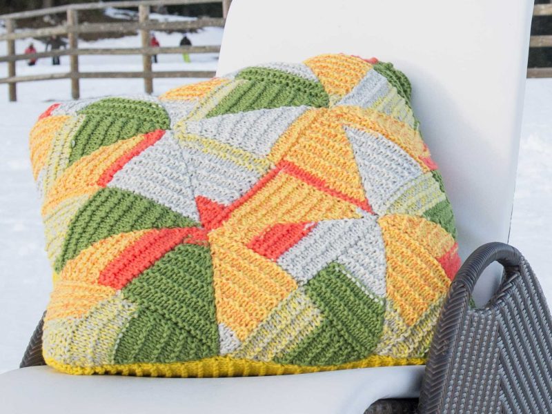Mount Vinson Colored Pillow Free Knitting Pattern