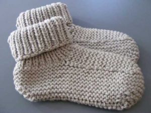 Nola's Knitted Slippers Free Knitting Pattern
