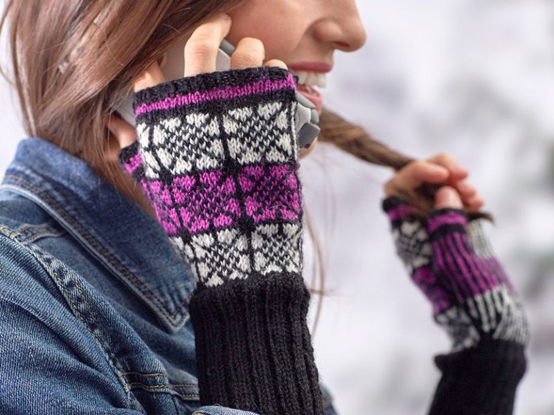 Nordic Pop Mitts Free Knitting Pattern