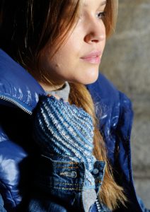 Stockinette and Purl Ridge Mitts Free Knitting Pattern