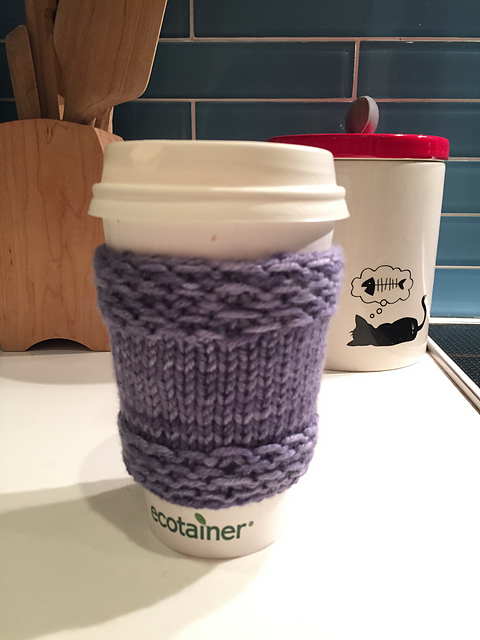 10+ Easy Knit Coffee Cozy Free Patterns to Knit Up Quickly!