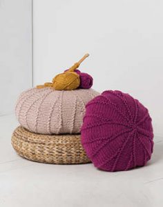 Free Knitting Pattern for a Textured Pouf.