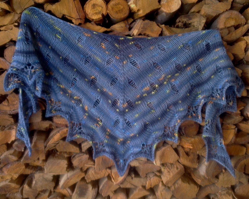Free Knitting Pattern for the London Calling Shawl.