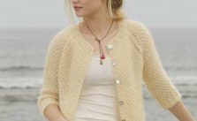Le Conquet Free Knitting Pattern for a Raglan Jacket