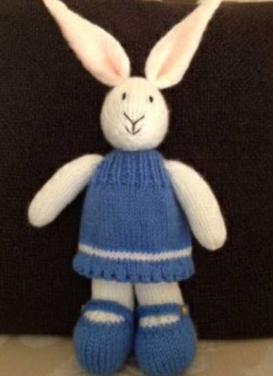 Bunny in a dress free knitting pattern