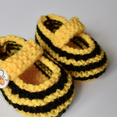 Free Baby Knitting Pattern for Bee Booties - Knitting Bee
