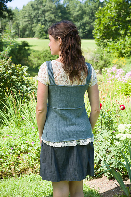 Free Knitting Pattern for Elowyn Top. Easy to to knit for Spring you can use for layering.